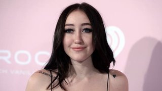 Noah Cyrus Calls Out Sister Miley For “Disrespect” In Interview